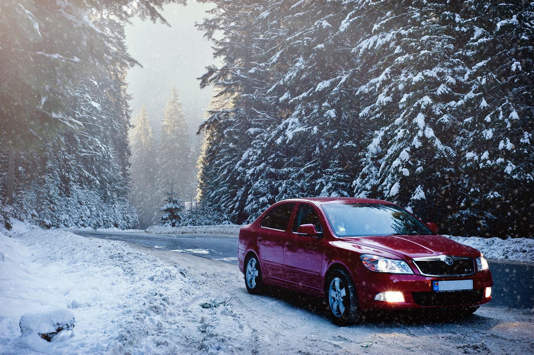 car_in_snowy_forest