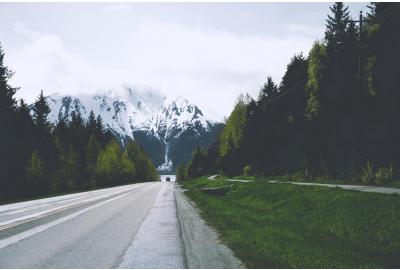 dark_wooded_road