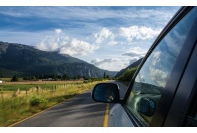 car_on_road