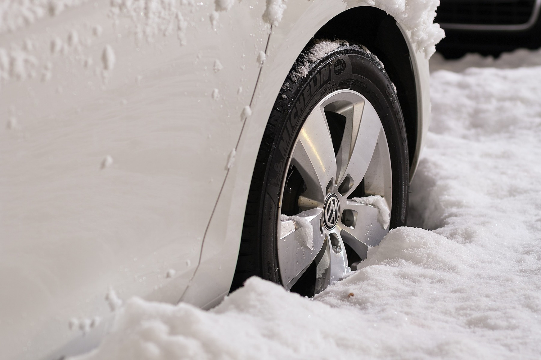 car wheels in the snow