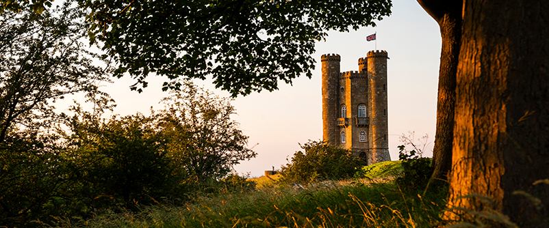 broadyway tower at sunset propert cotswolds